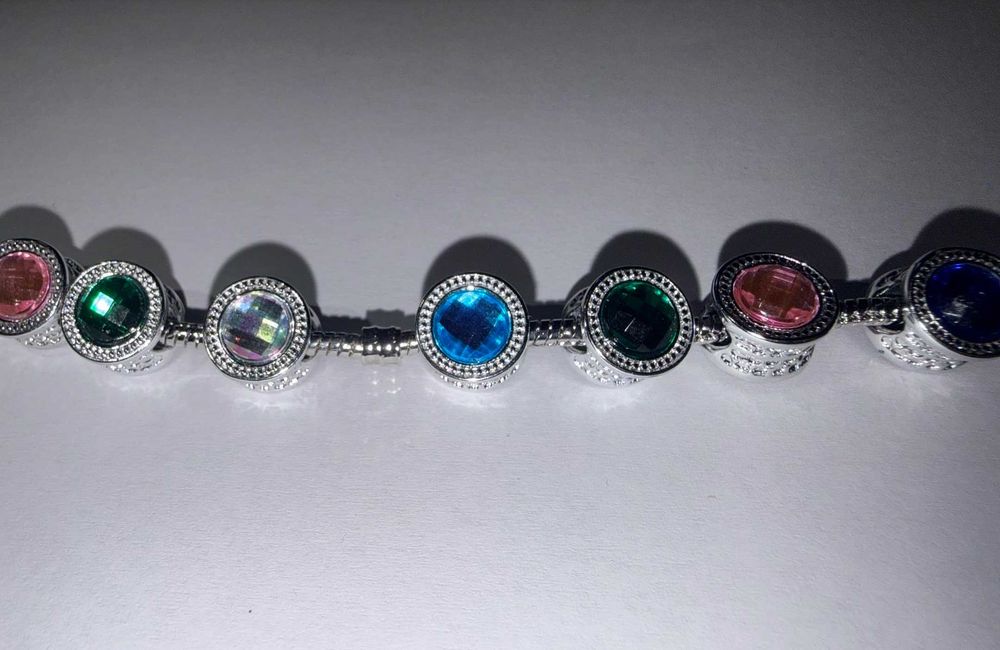 Bratari si Charmuri tip Pandora