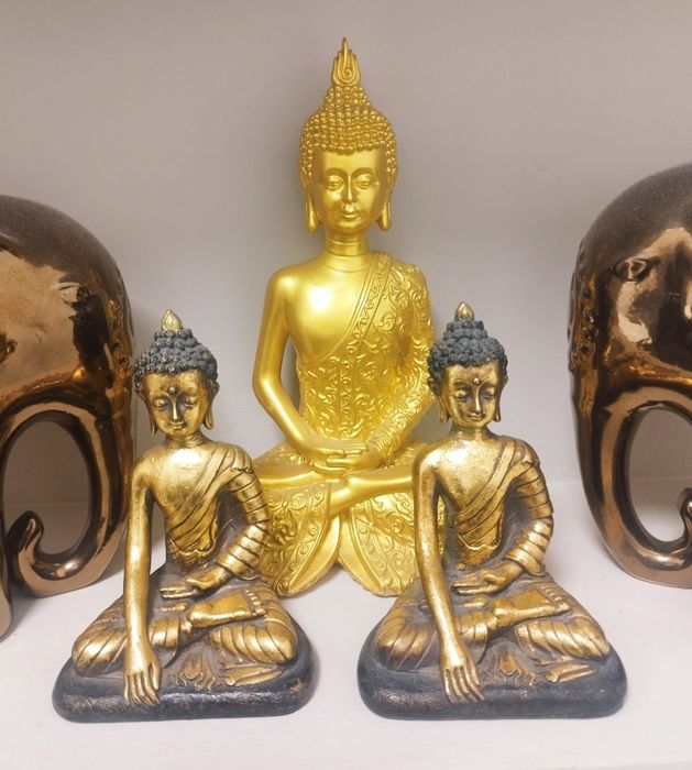 Lot figurine Zeul Budha, si elefanti din rășină acrilică