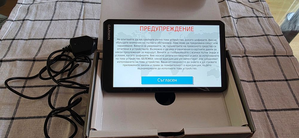 Навигация за камион Garmin Dezl LGV700 7 инча карти за цяла Европа