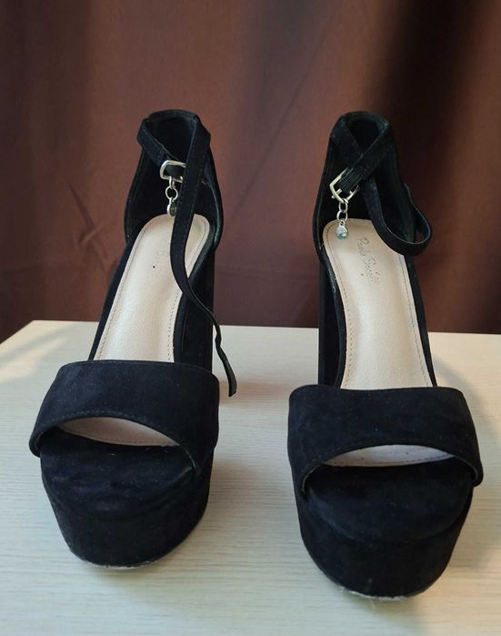 Валурени и класически токчета