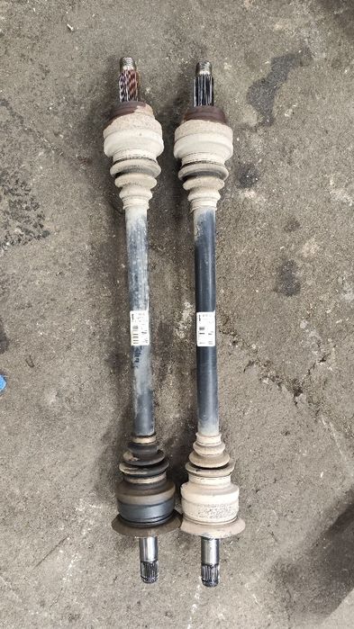 Задна полуоска за бмв х5 е70 3.0д