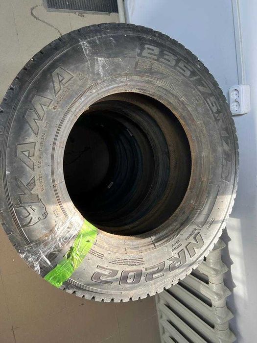 Продам грузовые шины