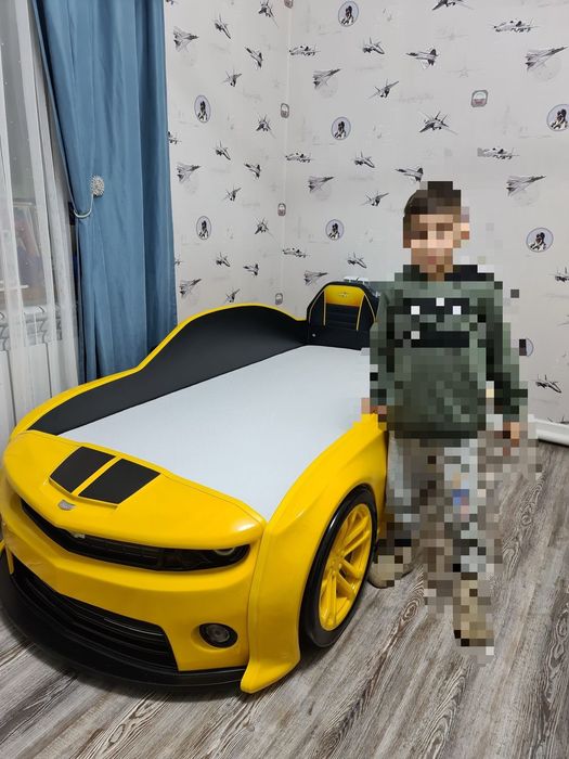 Продам кровать машинку