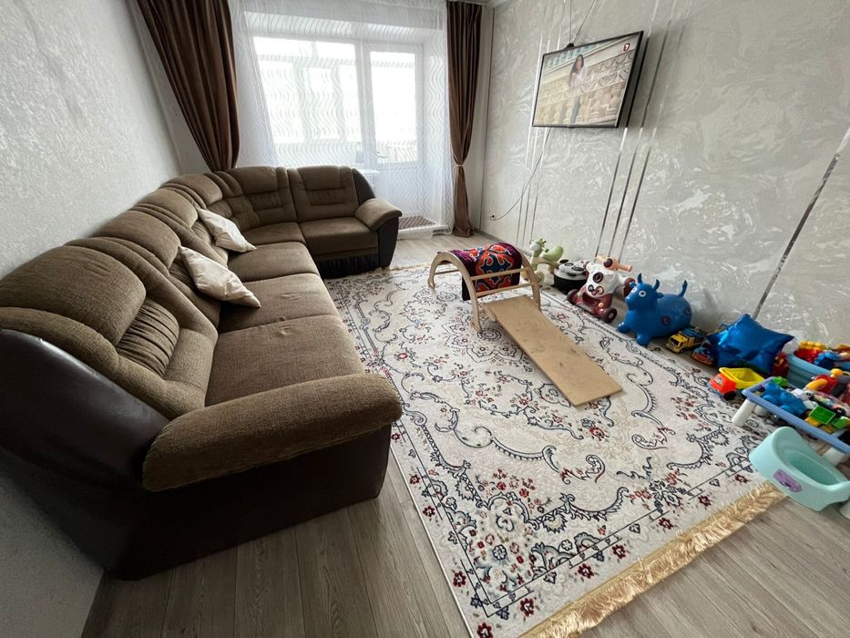 Сдам квартиру 3 комнатную