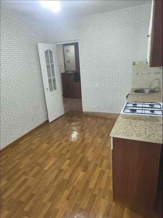 Продается 2 ком квартира микр Женис