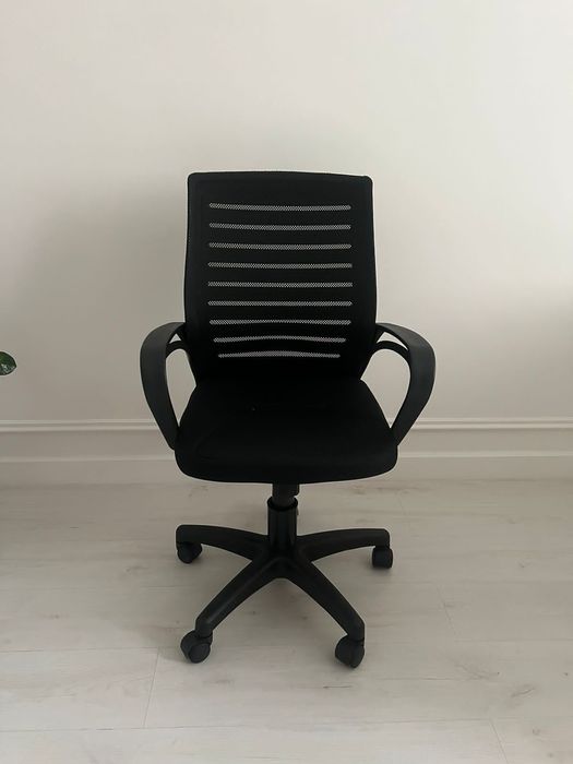 Продается Офисная мебель