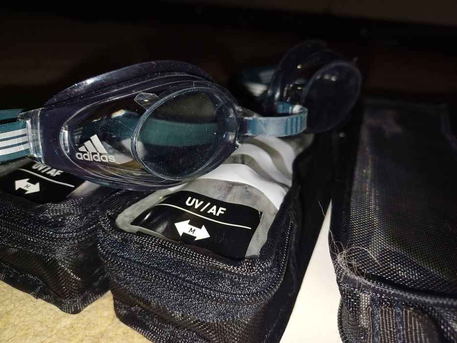 2 costume de baie și 4 ochelari înot