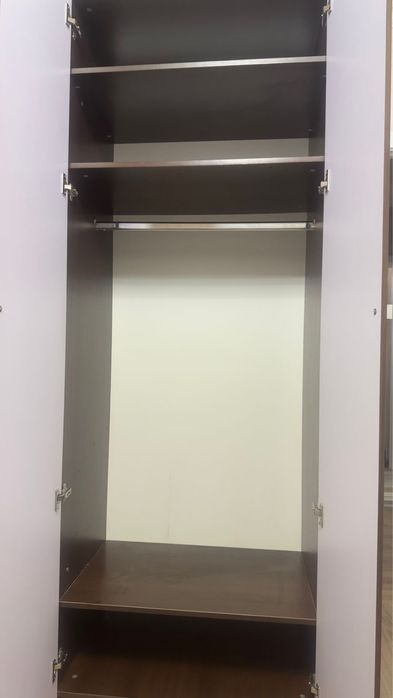 Шкаф двухстворчетый