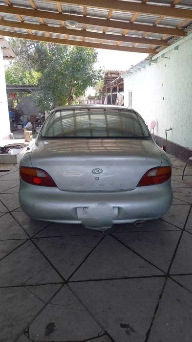 Hyundai Avante 1995 года