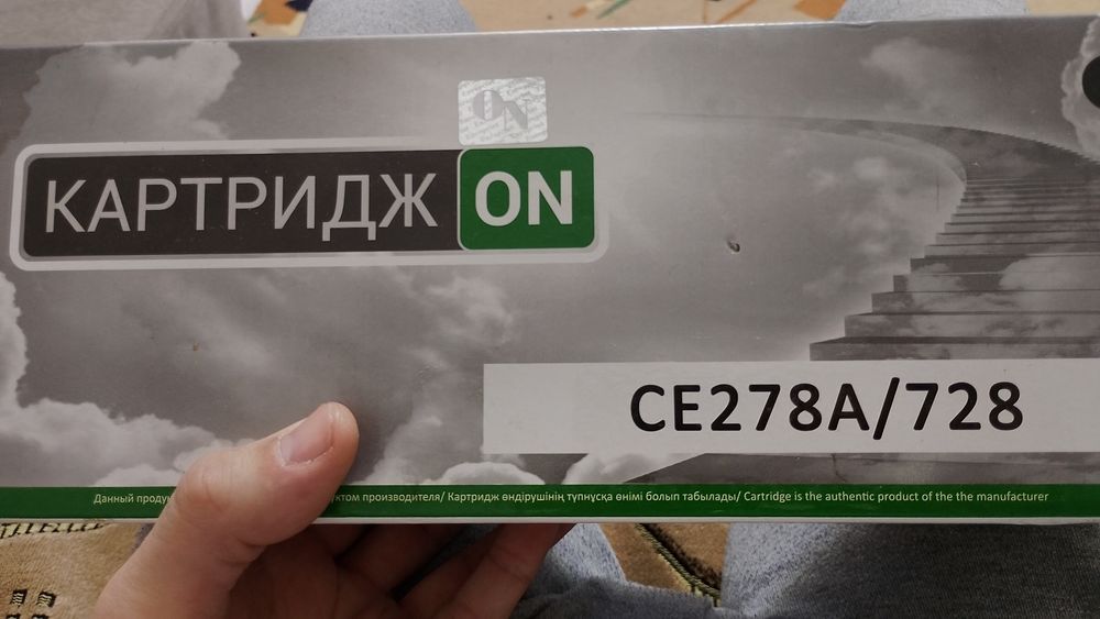 Продам картридж на принтер новый