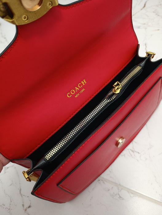 Дамска чанта COACH TABBY 20 BAG, червена