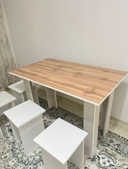 Отдам даром стол комплект