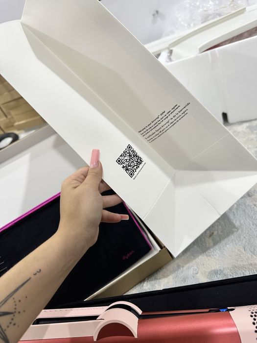 Выпрямитель для волос Dyson Airstrait