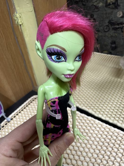 Продам куклу монстр хай!