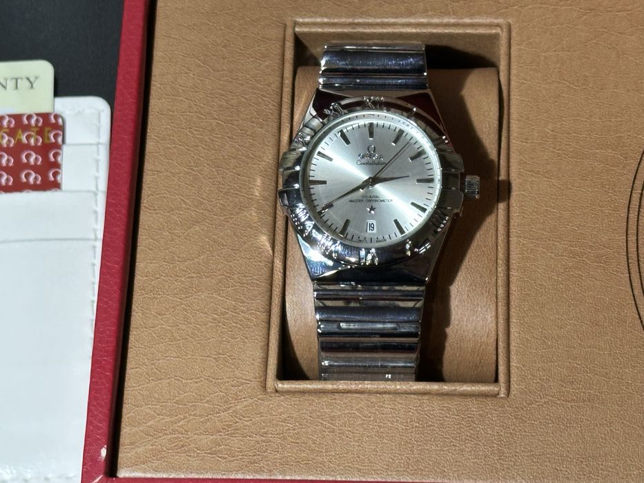 Нов Мъжки Часовник Omega Constellation 39mm с кутия