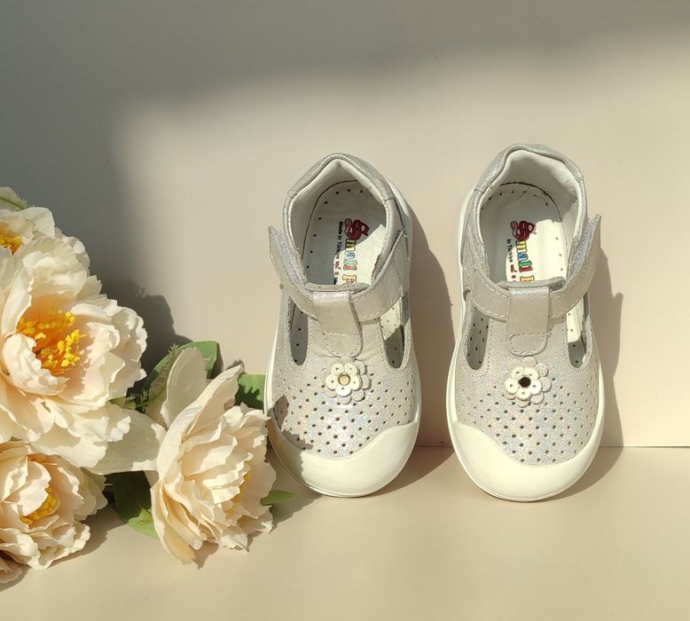 Кожаные детские сандалии