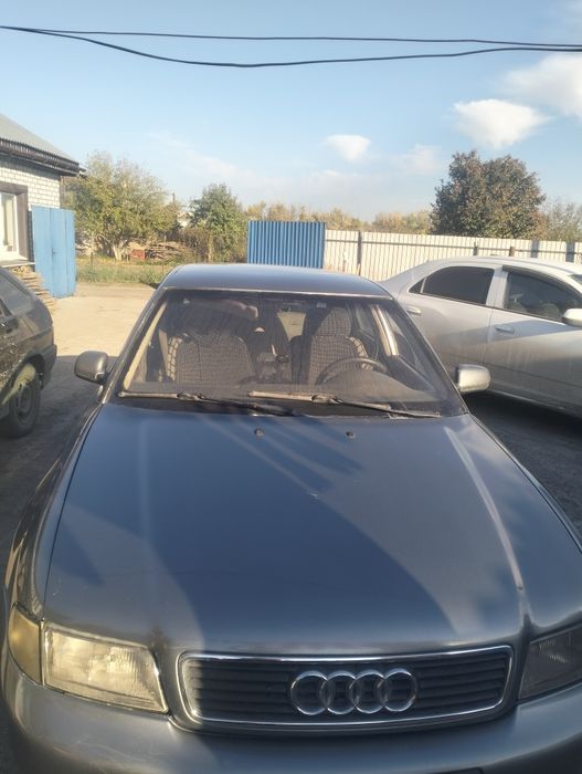 Автомобиль Ауди А4
