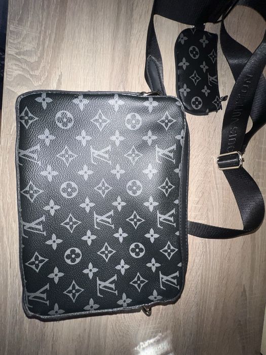 Louis Vuitton trio bag