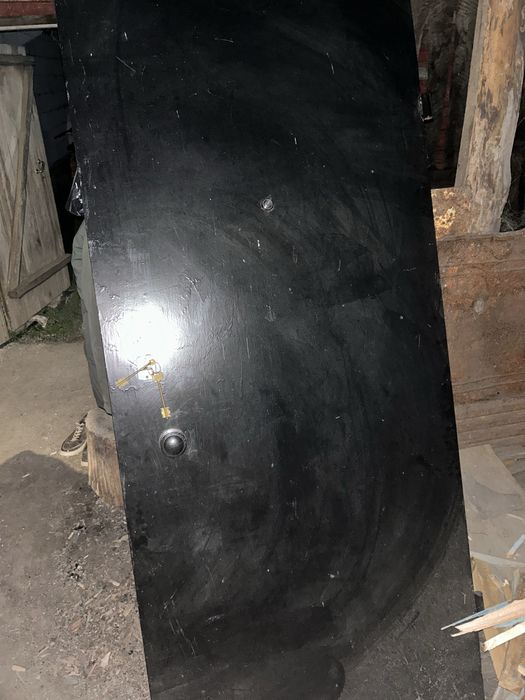 Продам железны двер бу