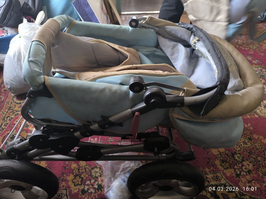Продам коляску с переноской
