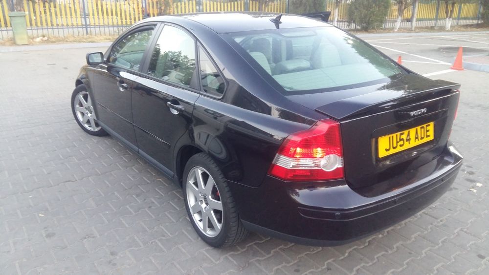 Dezmembrez volvo s40 s60 v50  s80 c70 v70 v40