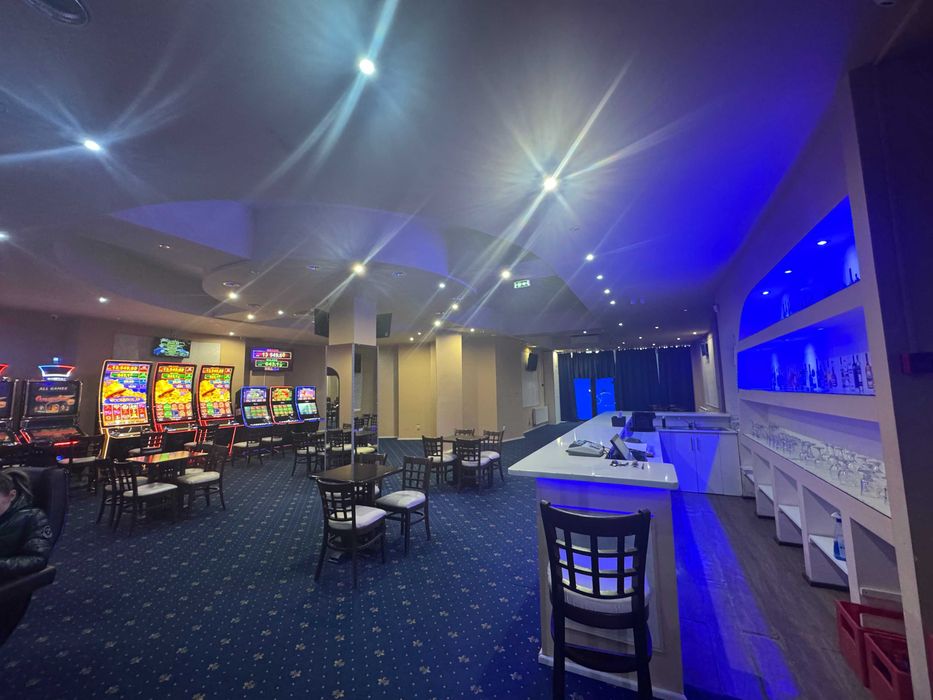 Spațiu comercial 216 mp stradal, vitrină – Turda, Victoriei 102