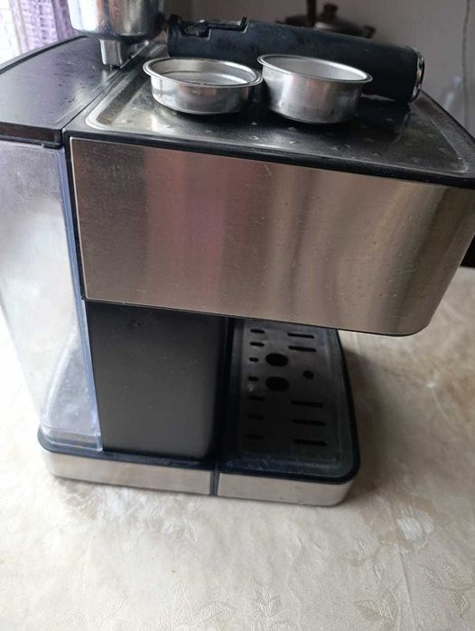 Продам Кофемашину