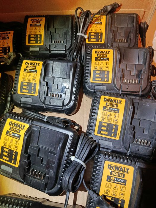 DeWalt DCB105 DCB113 DCB115 charger incarcator sursa baterie 12V 18V