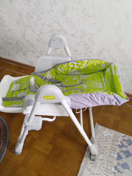 Детский стульчик для кормления