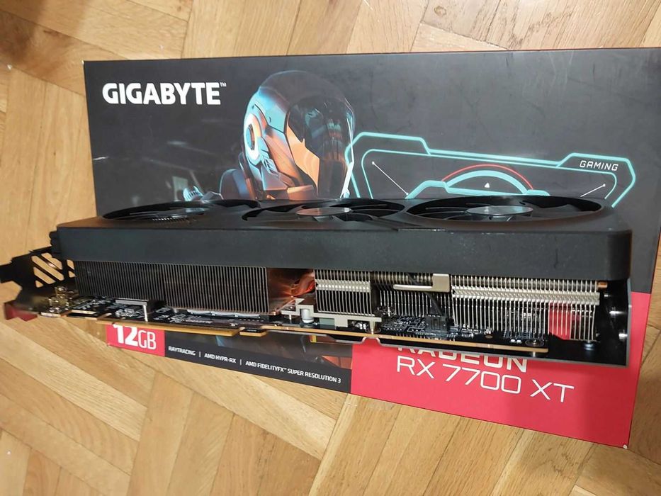Gigabyte RX 7700 XT 12GB Gaming OC