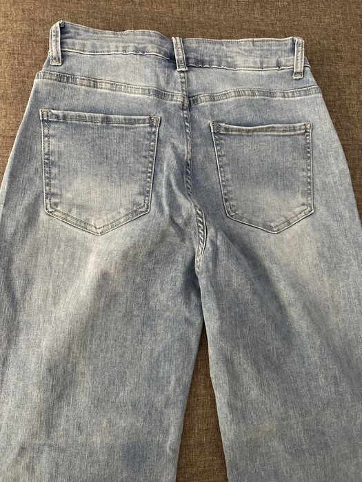 Дамски дънки с камъни