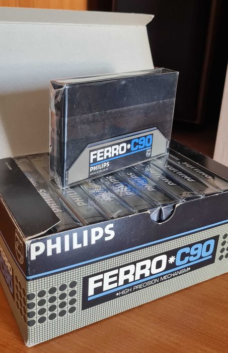 Vand/Schimb casete audio sigilate PHILIPS FERRO C90