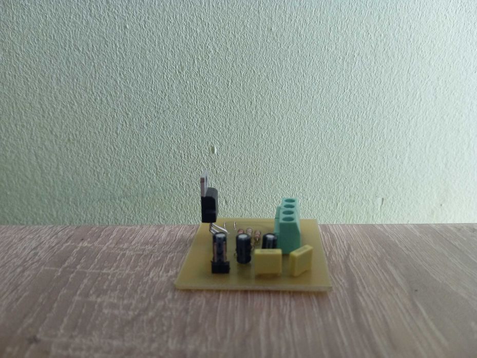 Аудио усилвател със TDA 2050