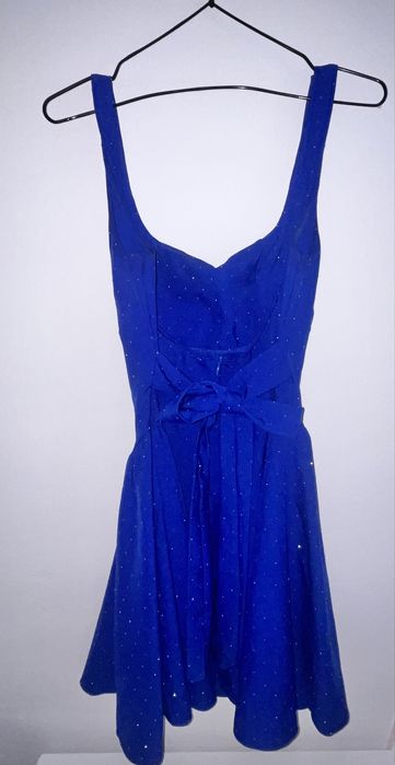 Rochie scurta.