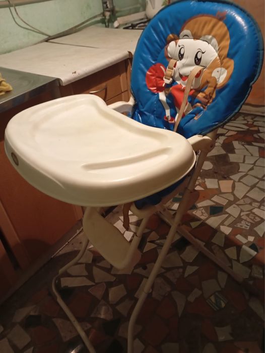 Детский стул для кормления