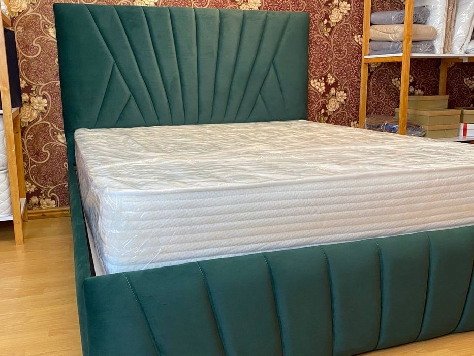 Кровать. Двухспальная кровать. Двухместная кровать.