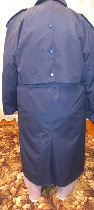 Новый плащ заводской Китай Размер 56-58