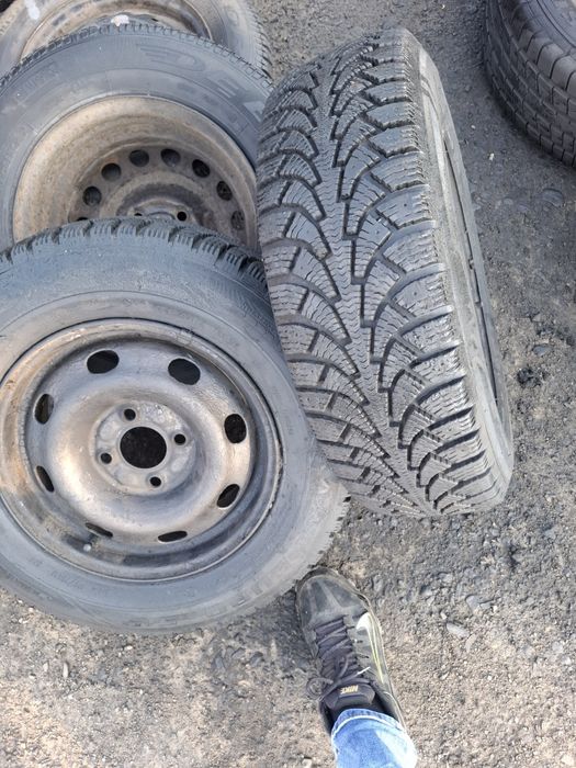 Vand 2 roti R 13 opel vw polo au anvelope 175 70 13 kama m+s ca noi