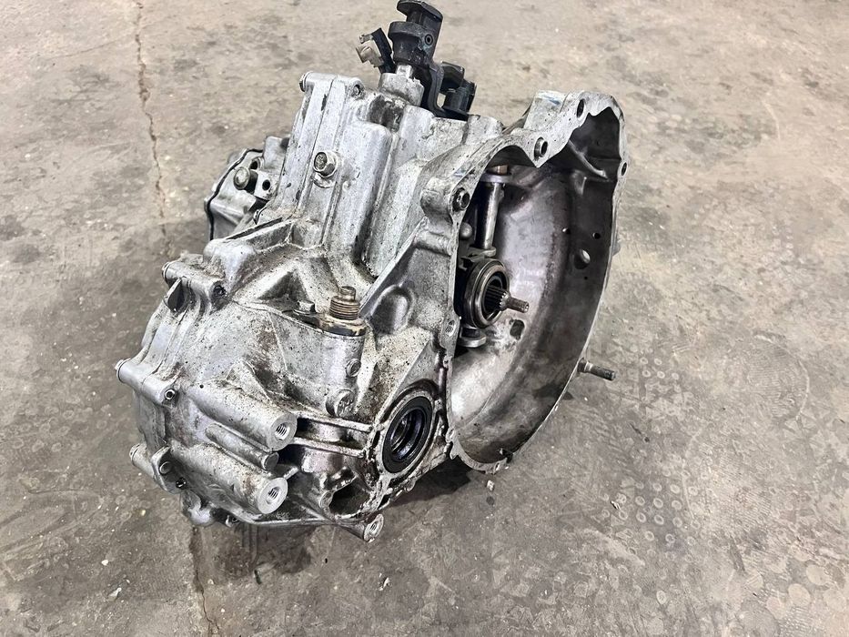 Spark karobka 1.25 xolati ideal garantiyasi bor