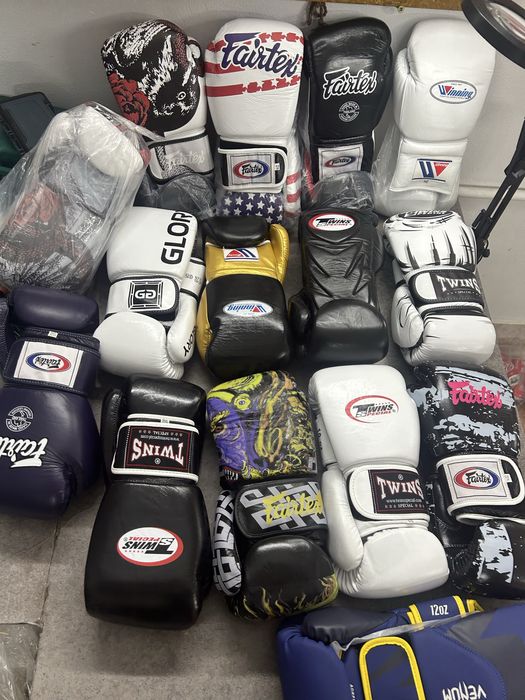 Manusi de box Twins;Venum;Fairtex;Winning