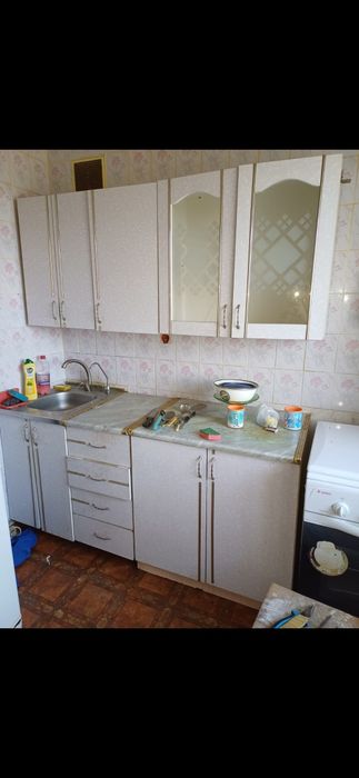 Отдам даром, самовывоз с 4 этажа.