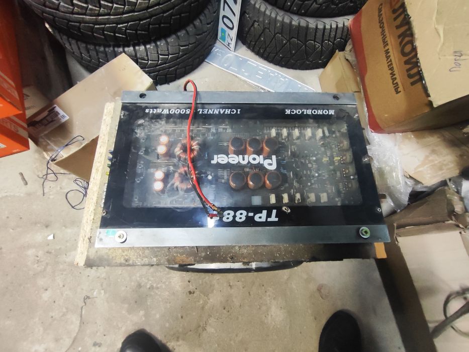 Активный сабвуфер