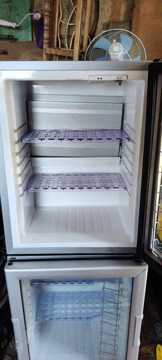 Продам минибар, холодильник.