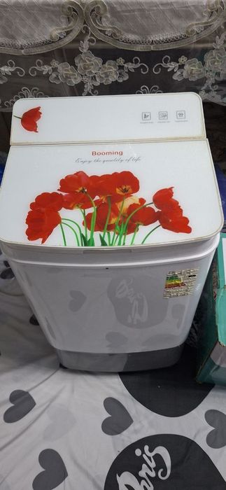 Kir moshina sotiladi