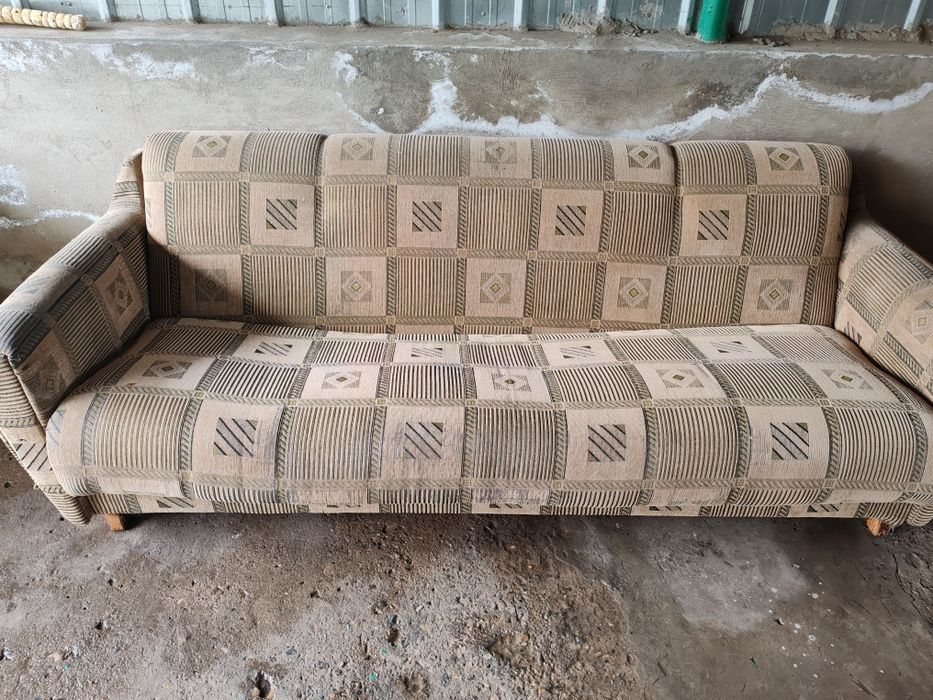 Мебель для дома. Диван