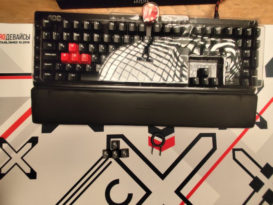 Aoc akg700 cherry mx red