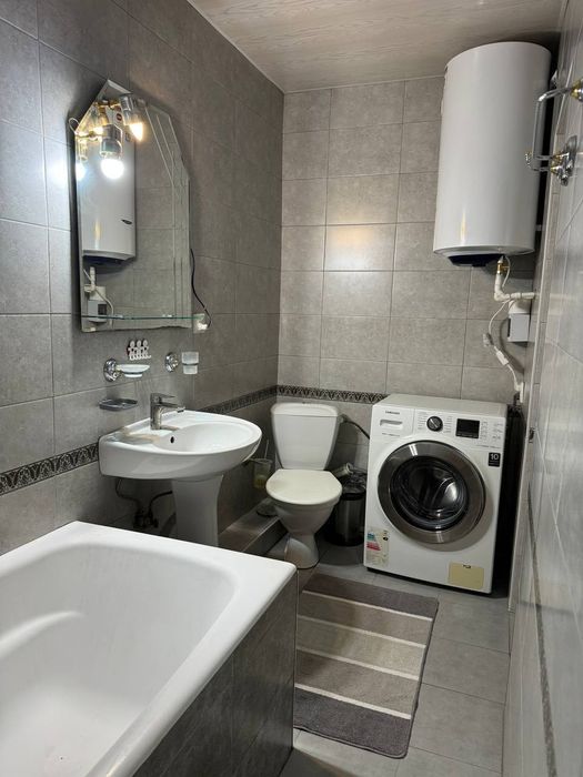 Срочно сдаётся 3х комнатная квартира на Бульваре