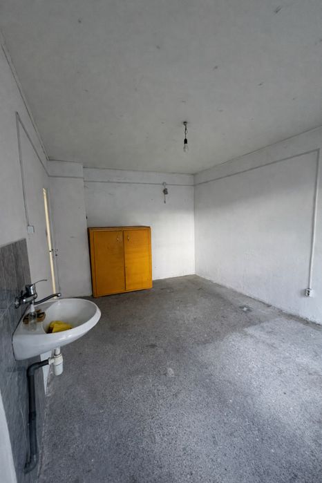 Дава се под наем Офис в София, Света Троица - 50 кв.м за 318.75 € - Снимка #1