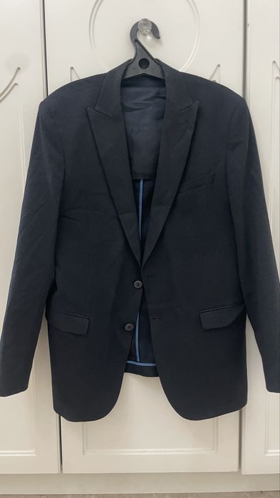 Продам пиджак (костюм)