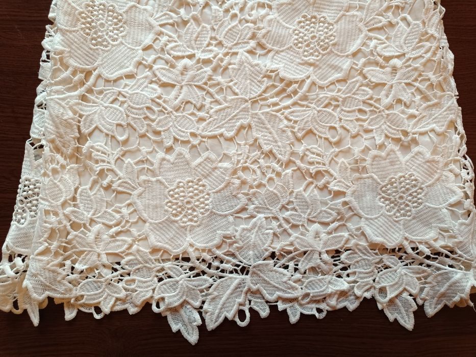 Нарядное платье для девочки H&M